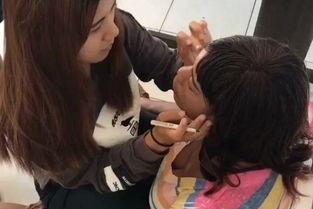 大学美女被视频国产,揭秘大学美女的青春魅力  第2张